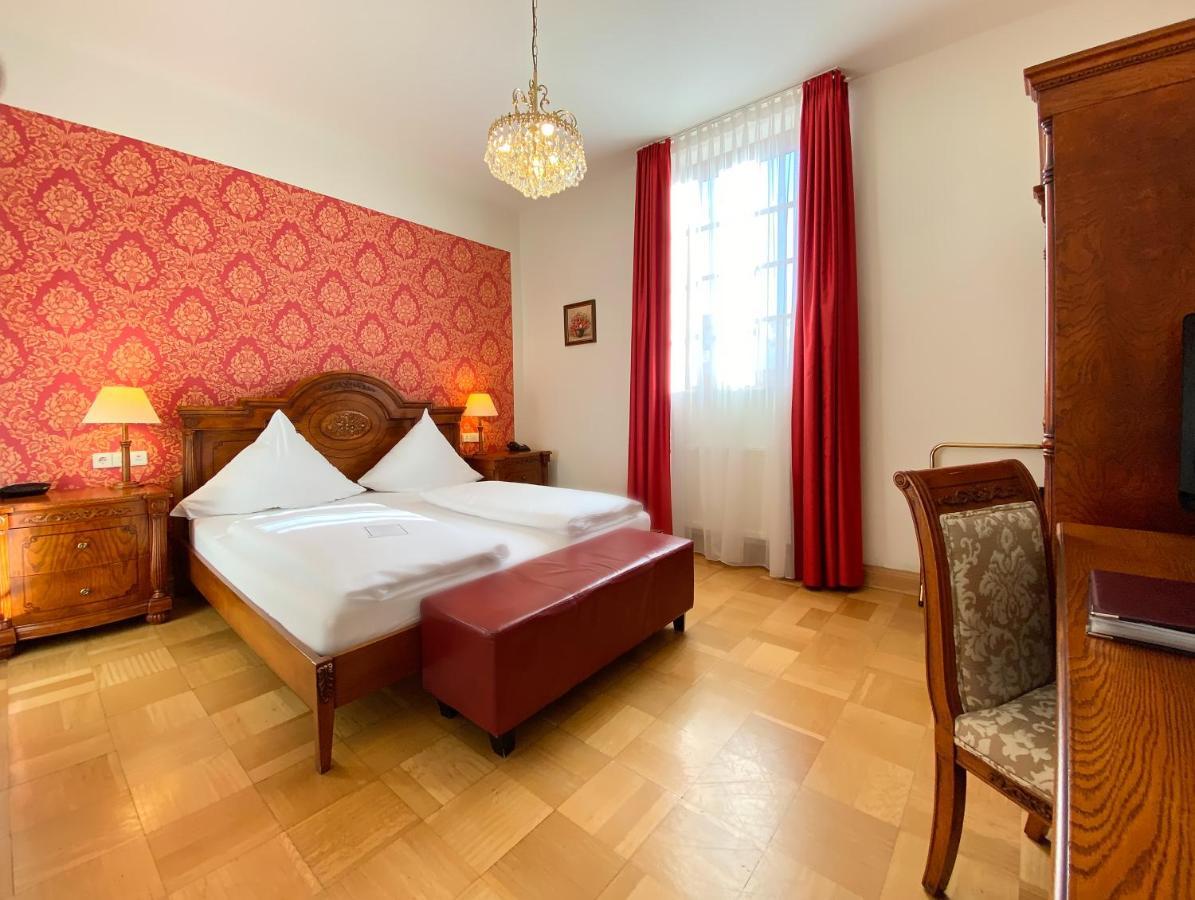 Hotel Rathausgloeckel Баден-Баден Екстериор снимка