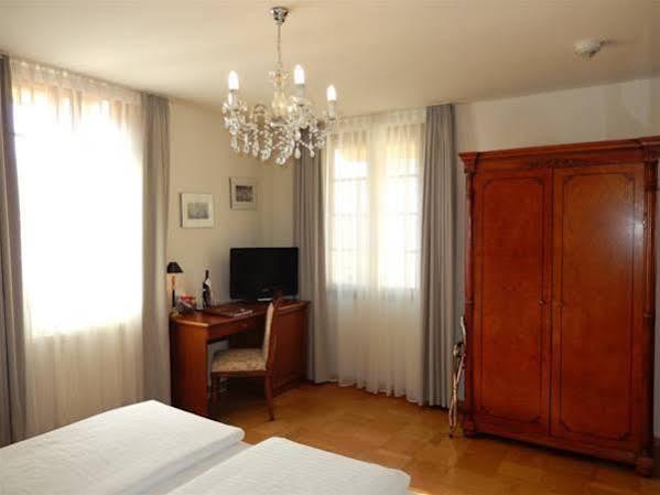 Hotel Rathausgloeckel Баден-Баден Екстериор снимка