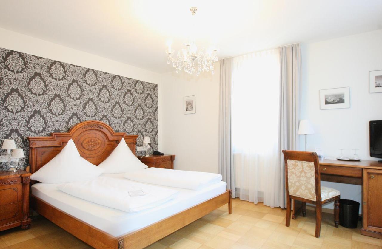 Hotel Rathausgloeckel Баден-Баден Екстериор снимка