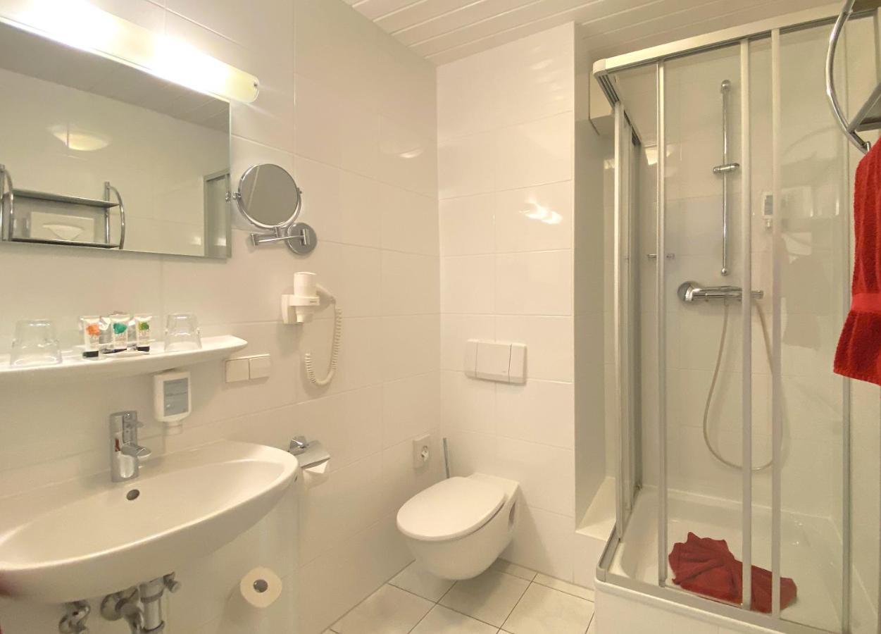 Hotel Rathausgloeckel Баден-Баден Екстериор снимка