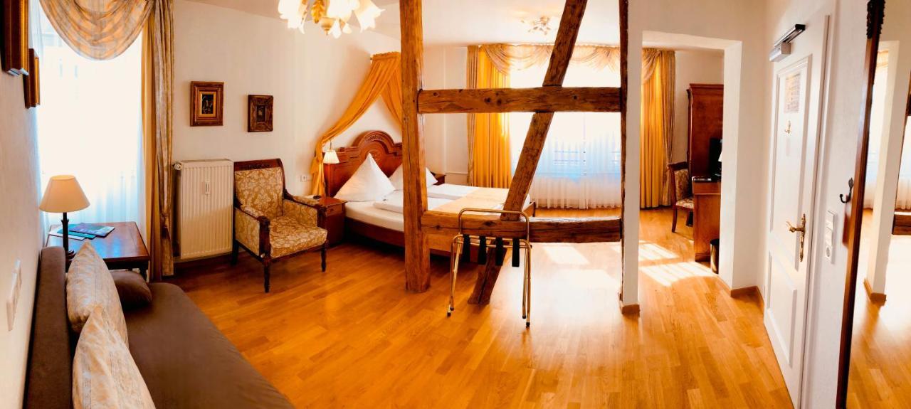 Hotel Rathausgloeckel Баден-Баден Екстериор снимка
